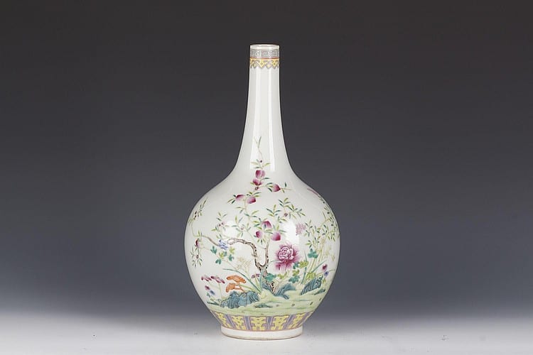 Chinese Famille Rose Porcelain vase sold by China Arts Auction, lot 7207 — auction record photograph