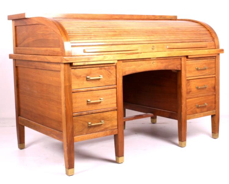 Antique Oak Roll Top Desk sold by North American Auction Company, lot 96 — auction record photograph