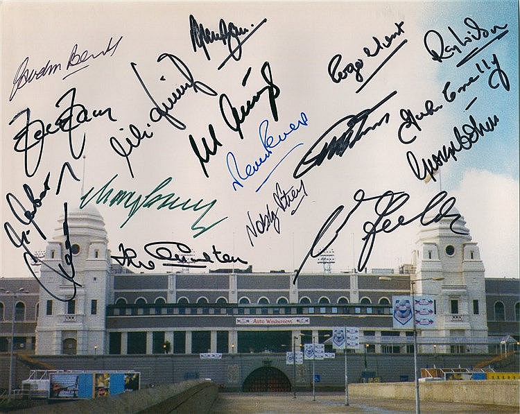 Vasyl' Dmytrovyc Jermylov comparable auction result: england vs west germany a multiple signed colour 10 x 8 photograph by va