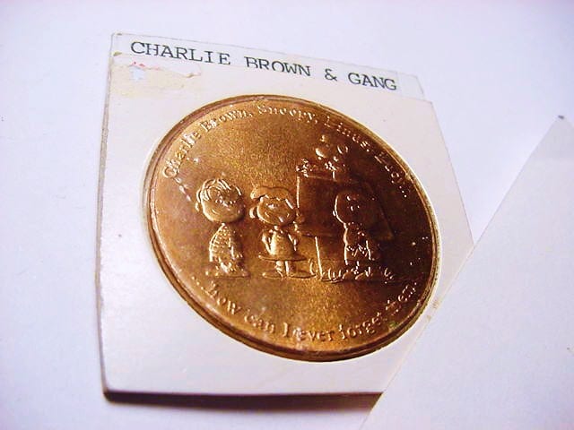 2000 CHARLES SCHULZ PEANUTS BRONZE MEDAL UNC sold by Figlio Designs LLC, lot 184 — auction record photograph