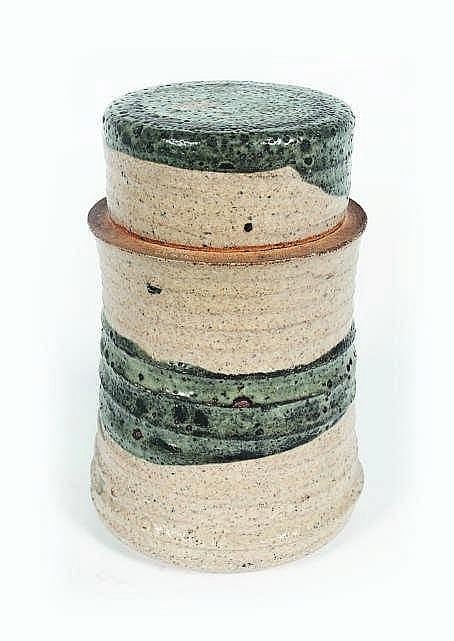 dekselpot met draairibbels · Vendu Rotterdam · 2016-11-28 Johan Gerard van Loon comparable auction result: dekselpot met draairibbels