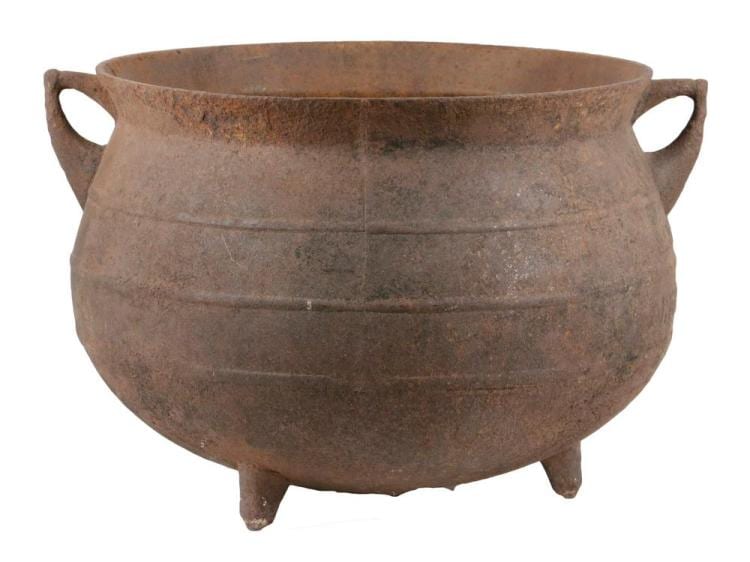 CAST IRON CAULDRON sold by Thomaston Place Auction Galleries, lot 317 — auction record photograph