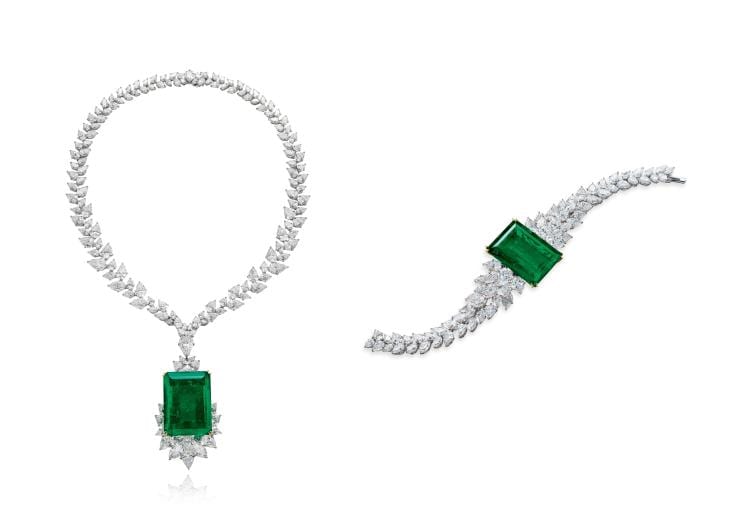 A WORLD EXCLUSIVE SET OF 65.55 AND 85.41 CARAT COLOMBIAN EMERALD AND DIAMOND BRACELET AND NECKLACE, BY Harry Winston comparable sale