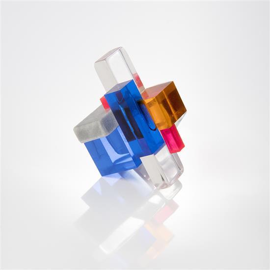 Antonio Cagianelli comparable auction result: antonio cagianelli n en 1968 bague costruzioni en plexi transparent plexi color bleu rouge brun et marbre