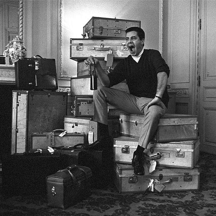 Philippe Le Tellier comparable auction result: philippe le tellier 1930 2011 assis sur ses bagages dans sa suite du