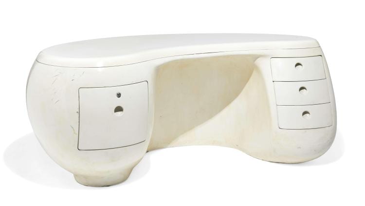 Maurice Calka comparable auction result: maurice calka 1921 1999 bureau dit boomerang 1969 structure en polyester blanc renforc de fibre de verre et laqu