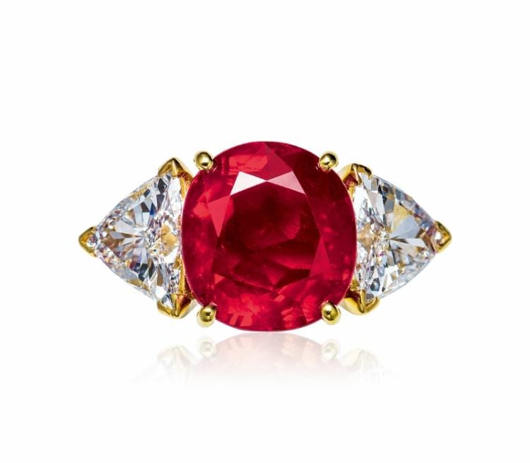 AN IMPORTANT 7.46 CARAT BURMESE RUBY AND DIAMOND RING, BY Van Cleef & Arpels comparable sale