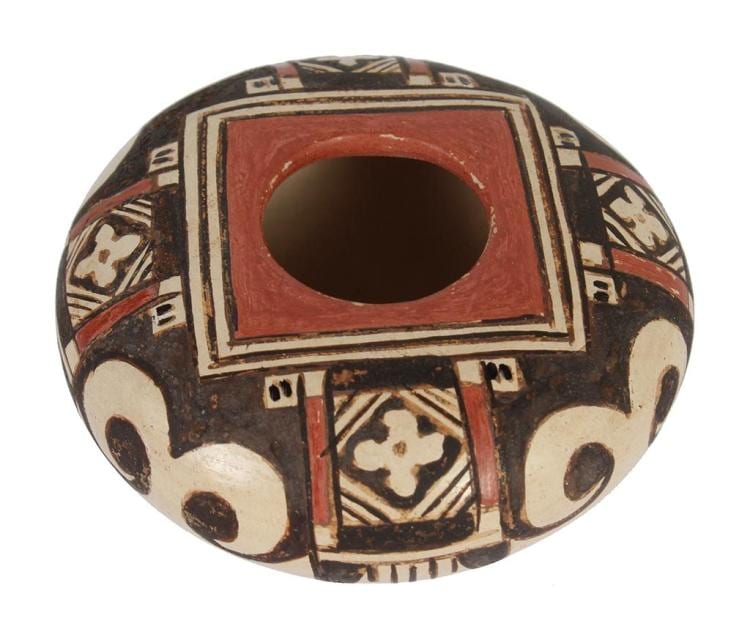 Tonita Nampeyo comparable auction result: tonita nampeyo b 1934 hopi tribe az miniature hopi polychrome vase tan glazed vase painted over with geometric shapes in brown