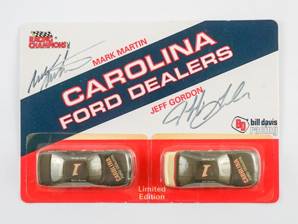 mark martin jeff gordon signed display card · Grant Zahajko Auctions, LLC · 2018-06-28 Mark Martin comparable auction result: mark martin jeff gordon signed display card
