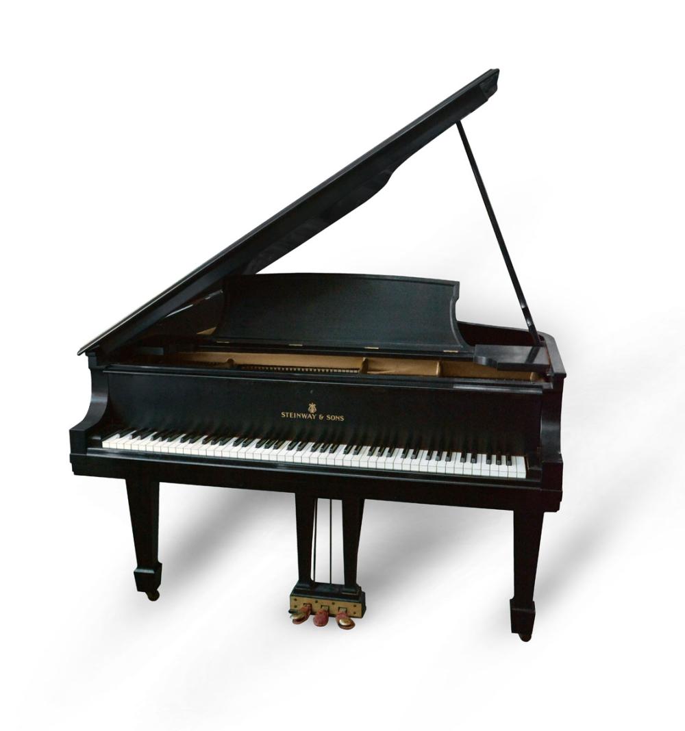 Art Tatum's Steinway Grand Piano sold by Guernsey's, lot 520 — auction record photograph