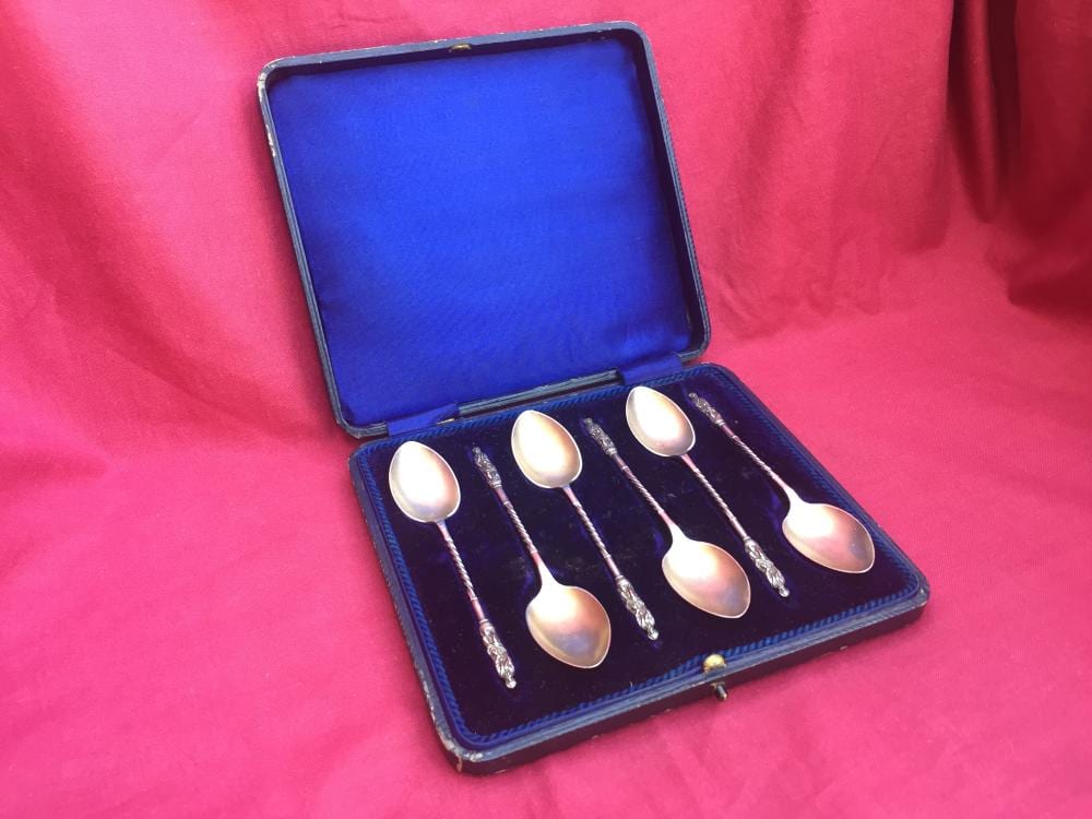 Antique 1918 Set of Six Solid Sterling Silver Apostle Tea Spoons in Original Fitted Box sold by Global Antiques, lot 76 — auction record photograph