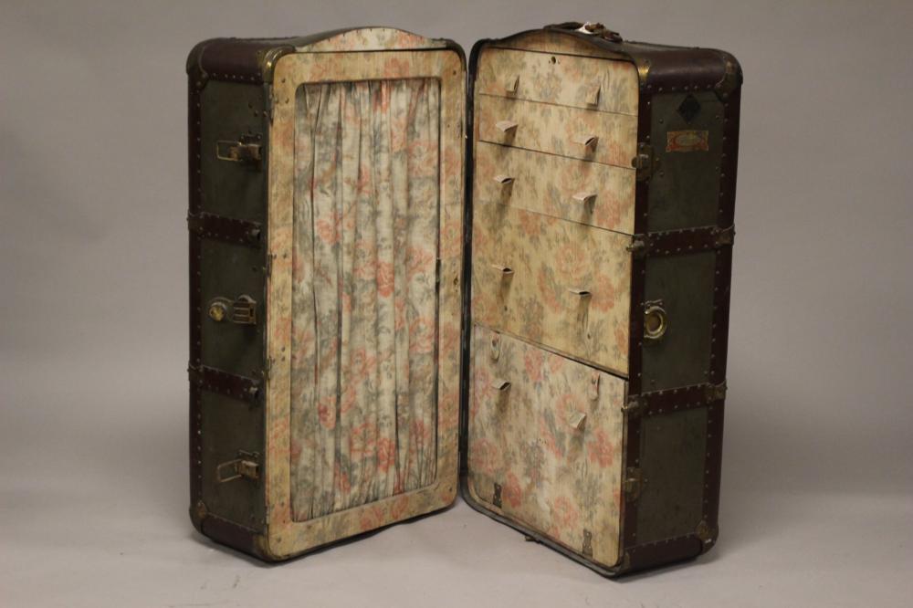 Vintage Wardrobe Steamer Trunk sold by Premier Auction Galleries, lot 333 — auction record photograph