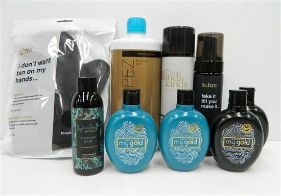 a bag of assorted fake tan products incl bondi sands etc · Theodore Bruce Auctioneers & Valuers · 2018-12-08 A. Sands comparable auction result: a bag of assorted fake tan products incl bondi sands etc