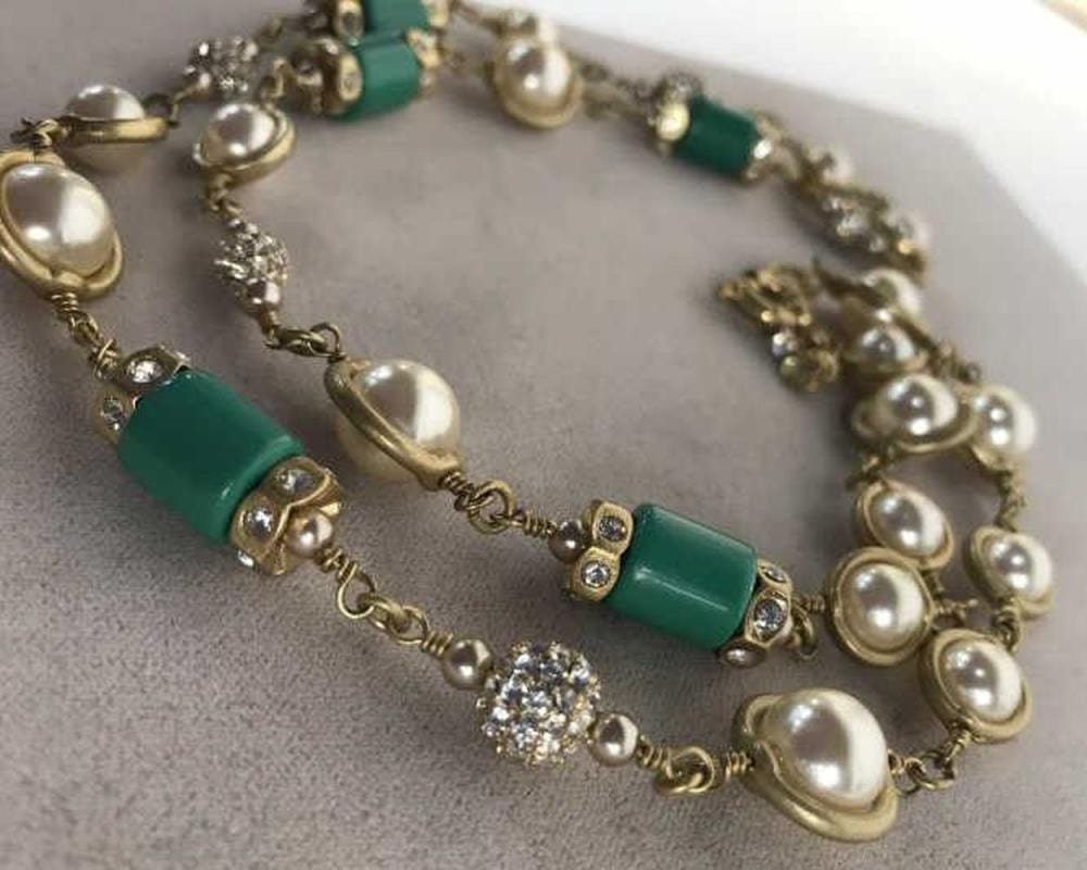 J. Crew comparable auction result: j crew pearl rhinestone and bead long chain