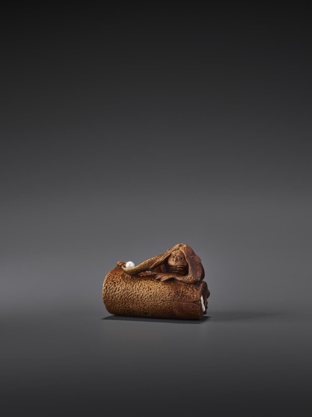 Alexander Derkachenko comparable auction result: kappa on the stump netsuke by alexander derkachenko