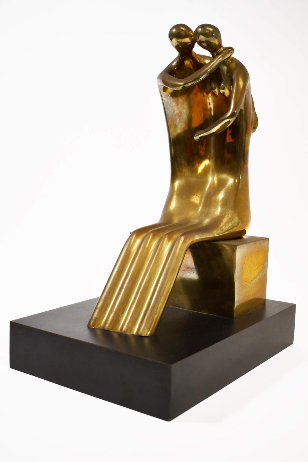 arthur marshak american b1927 sculpture the kiss · Neely Auction · 2019-08-11 Arthur Marshak comparable auction result: arthur marshak american b1927 sculpture the kiss