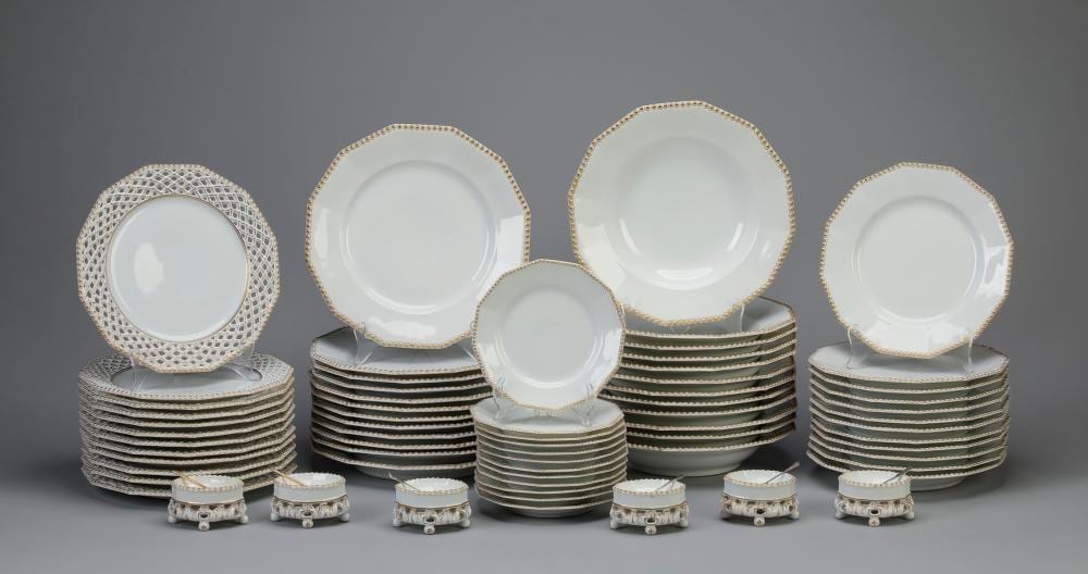 66 pcs nymphenburg pearl gold dinner service · Great Gatsby's Auction Gallery, Inc. · 2019-10-26 Dominikus (1734) Auliczek comparable auction result: 66 pcs nymphenburg pearl gold dinner service