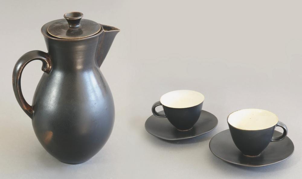 Otto Lindig comparable auction result: otto lindig coffeeset coffeepot 2 cups 2 saucers