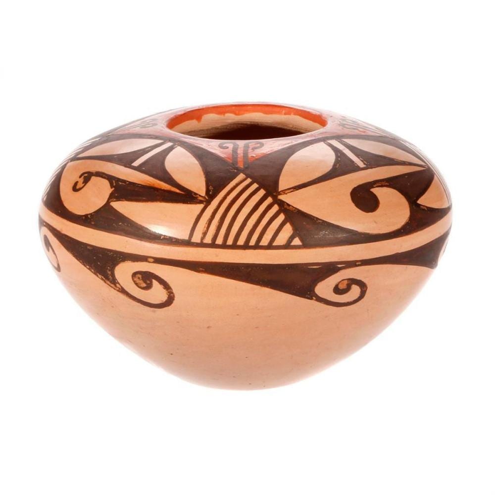 Verla Dewakuku comparable auction result: hopi jar