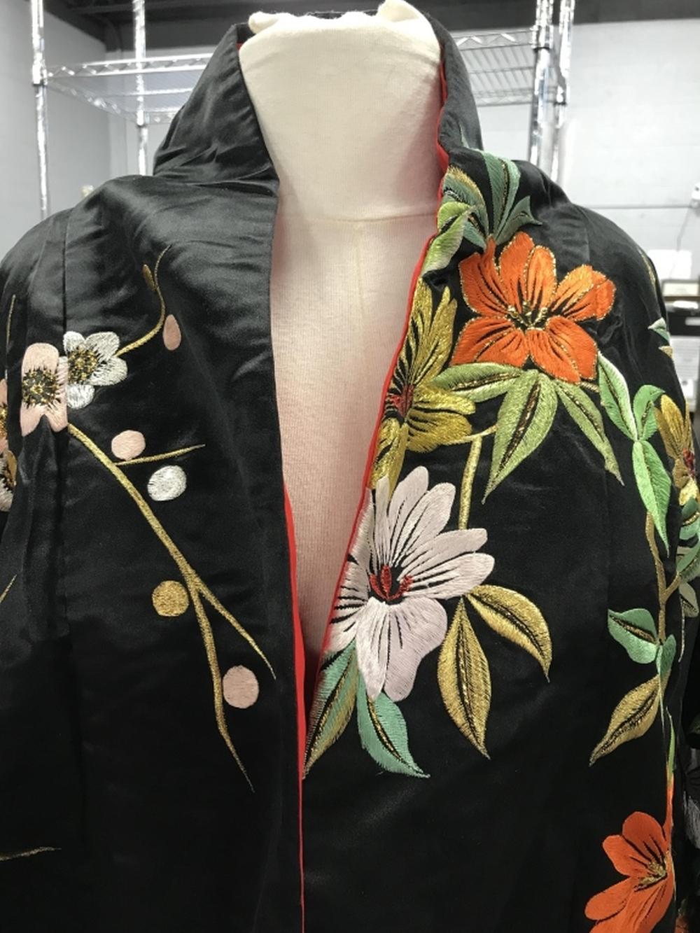 Auction comp thumbnail for Vintage Hayashi Japanese Silk Embroidered Kimono (The Benefit Shop Foundation Inc., Lot 267)