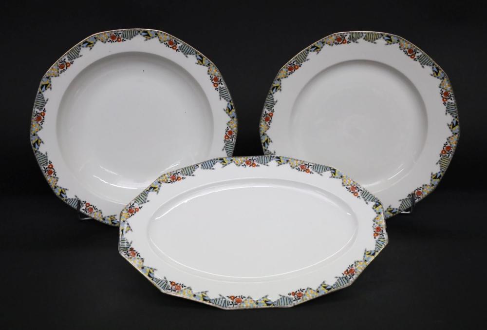 E Du comparable auction result: suite de trois plats en porcelaine de limoges d cor sur l aile de roses alternant avec des otifs g