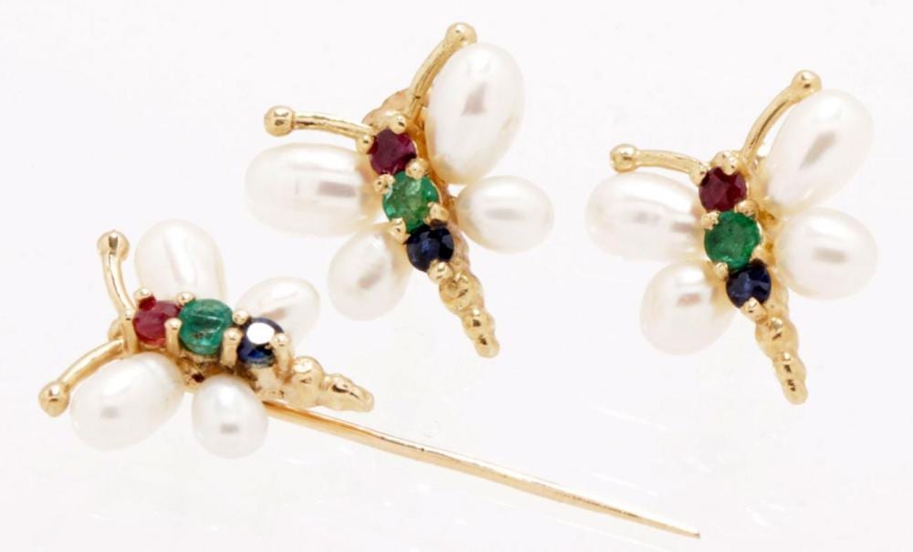 F. Gold comparable auction result: pair of gold ear studs in the form of butterflies set with f