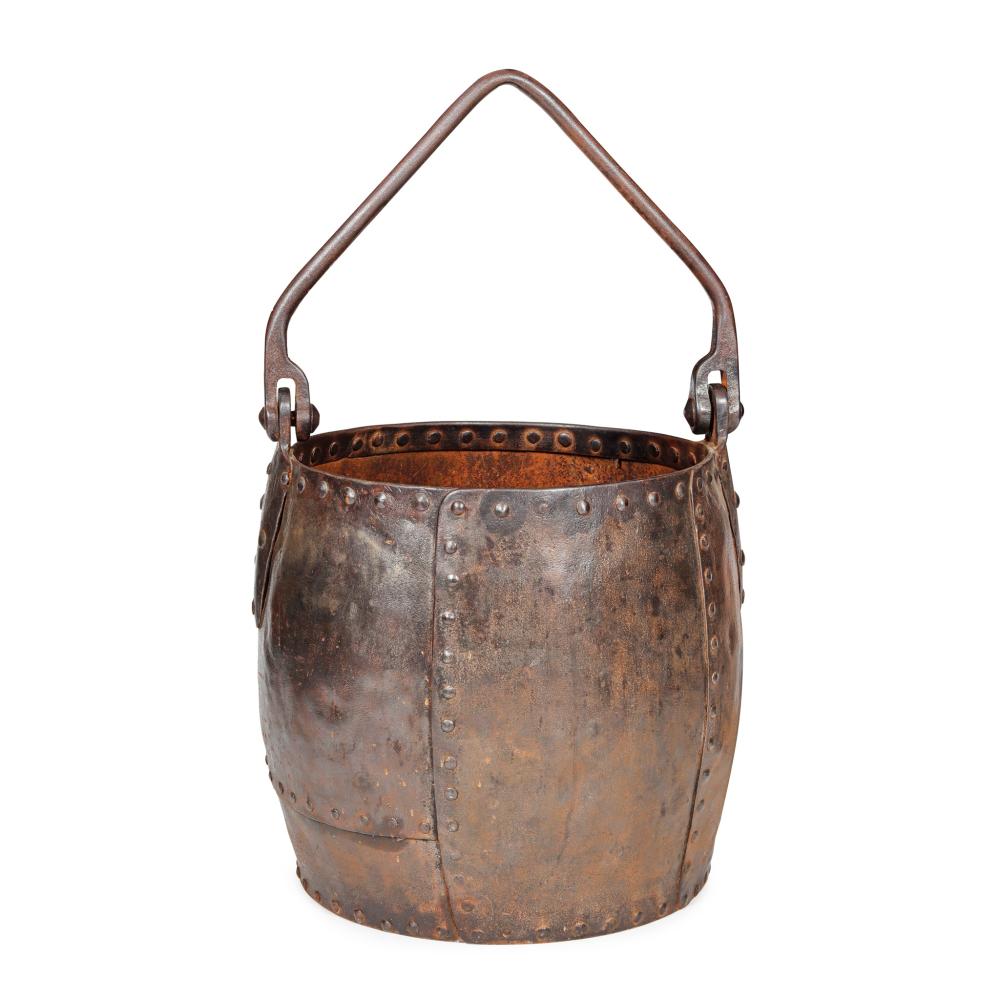 LARGE CAST IRON CAULDRON sold by Lyon & Turnbull, lot 70 — auction record photograph