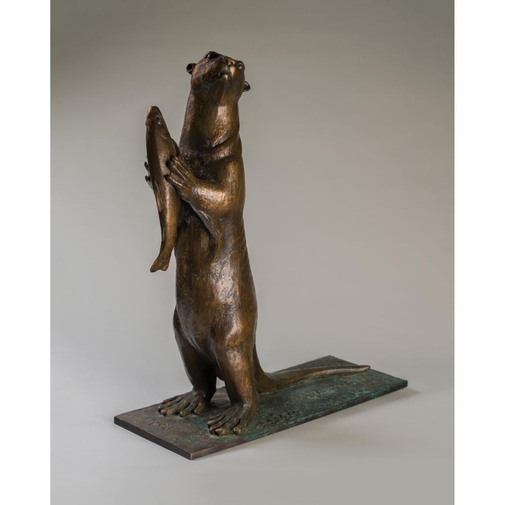 Sally Arnup comparable auction result: sally arnup otter with a fish