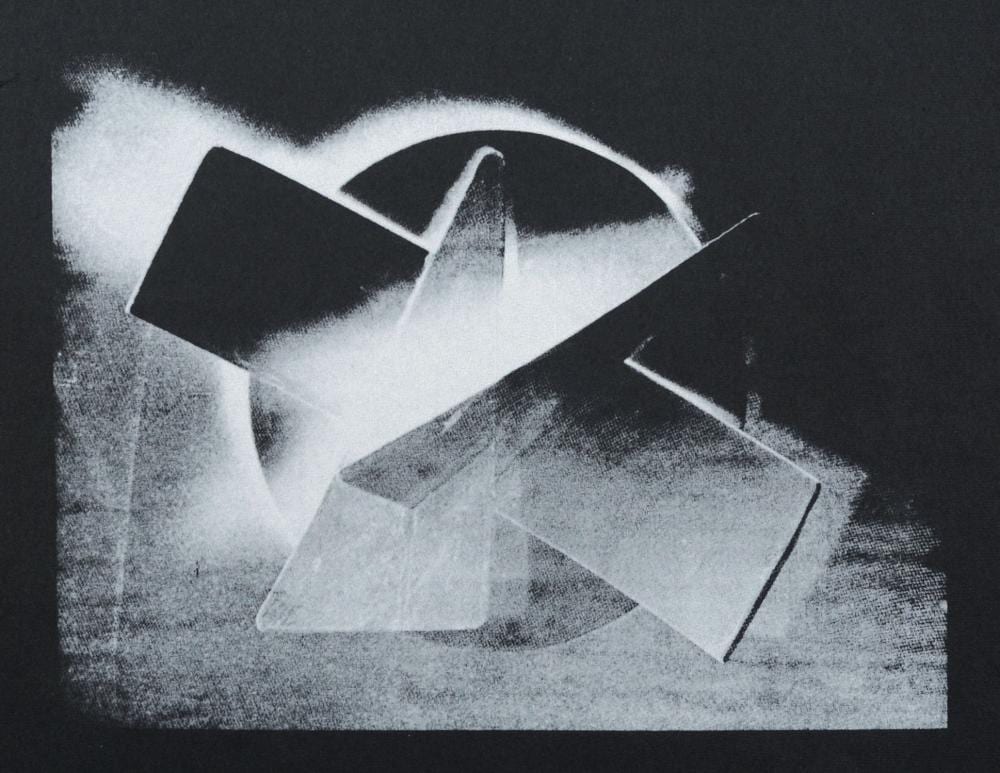 Hermann Gloeckner comparable auction result: hermann gloeckner drei montierte teile auf scheibe 1960