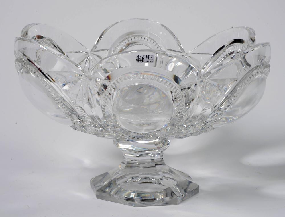 Leon Louis Ledru comparable auction result: importante coupe fruit en cristal incolore du val saint lambert travail