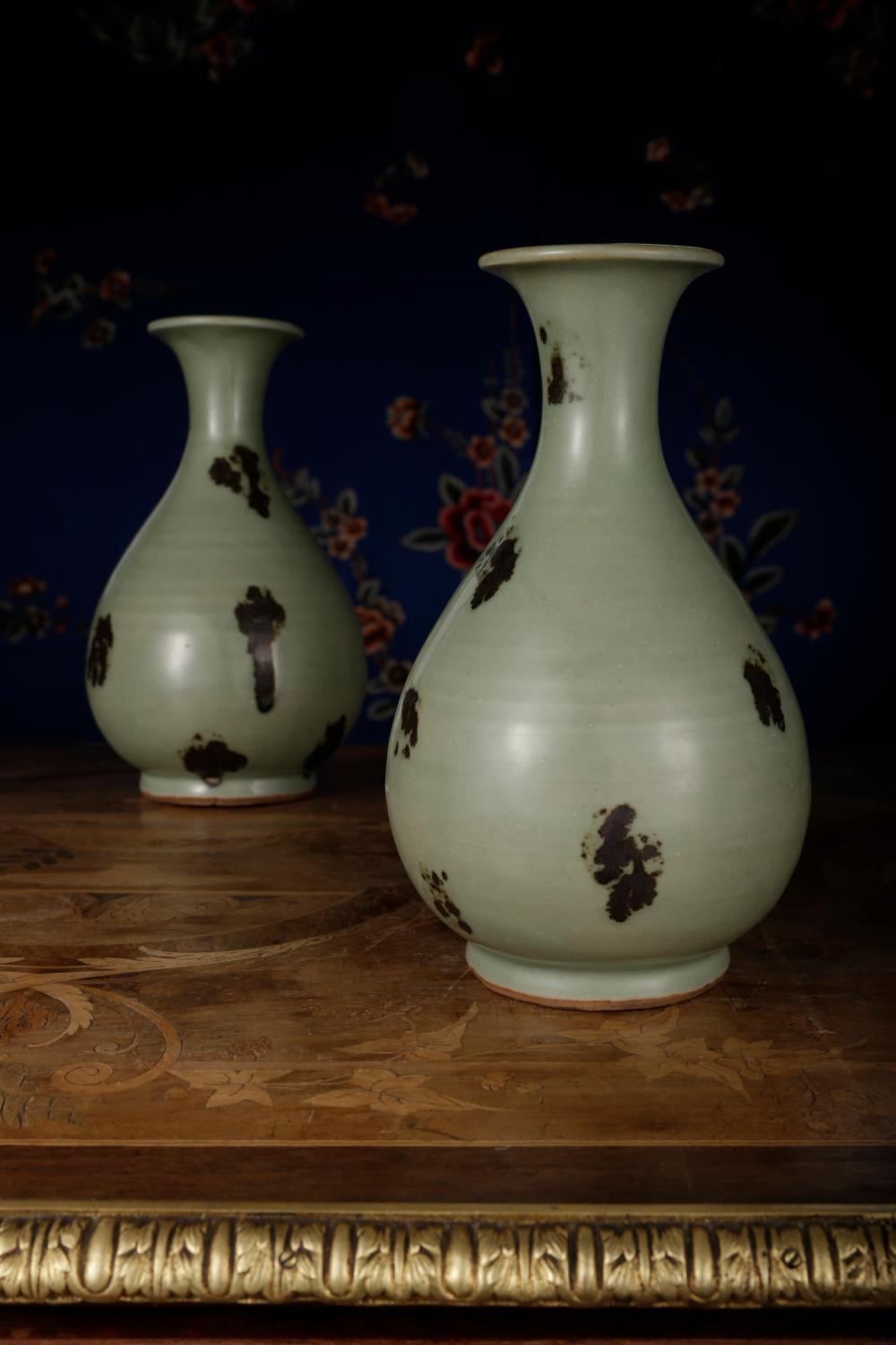 A PAIR OF LONGQUAN CELADON PORCELIAN VASES, YUHUCHUN PING. SONG DYNASTY. sold by H&H Brother Auction House, lot 24 — auction record photograph