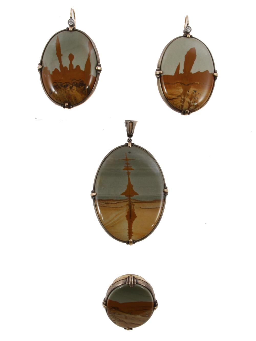 A RUSSIAN GOLD JEWELRY SET PENDANT RING EARRINGS sold by Antique Arena Inc, lot 179 — auction record photograph