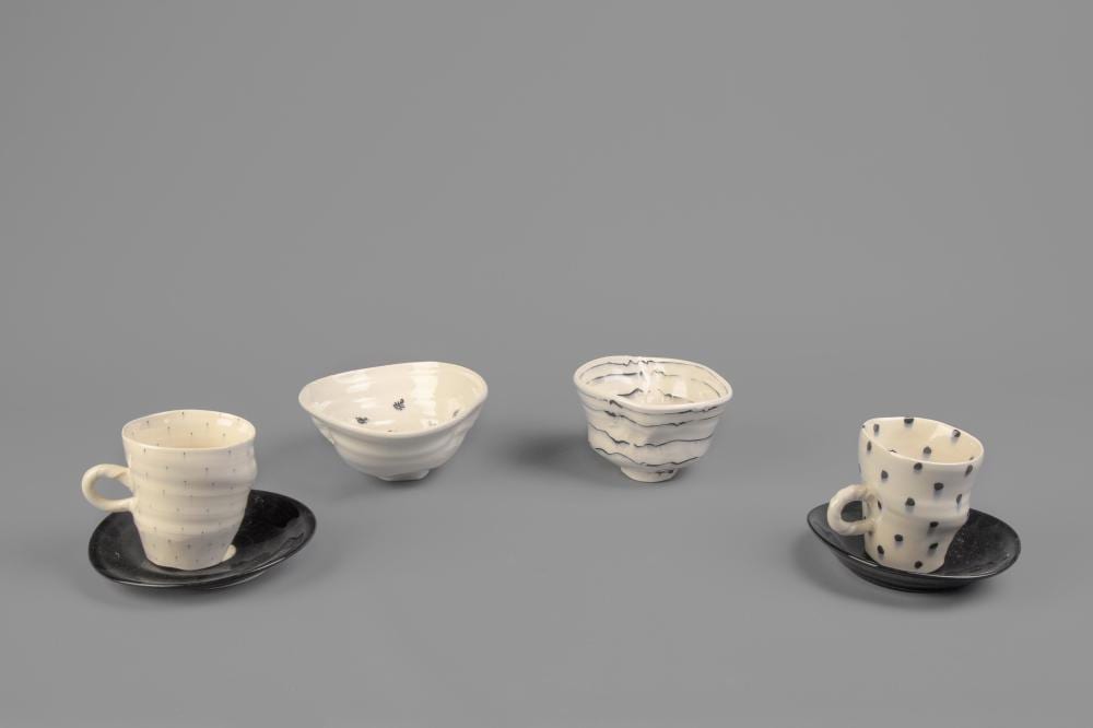 Mineo Mizuno comparable auction result: mineo mizuno group of four black and white ceramic works