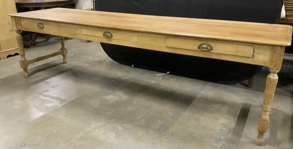 Large Antique Pine Farm Table sold by The Benefit Shop Foundation Inc., lot 446 — auction record photograph