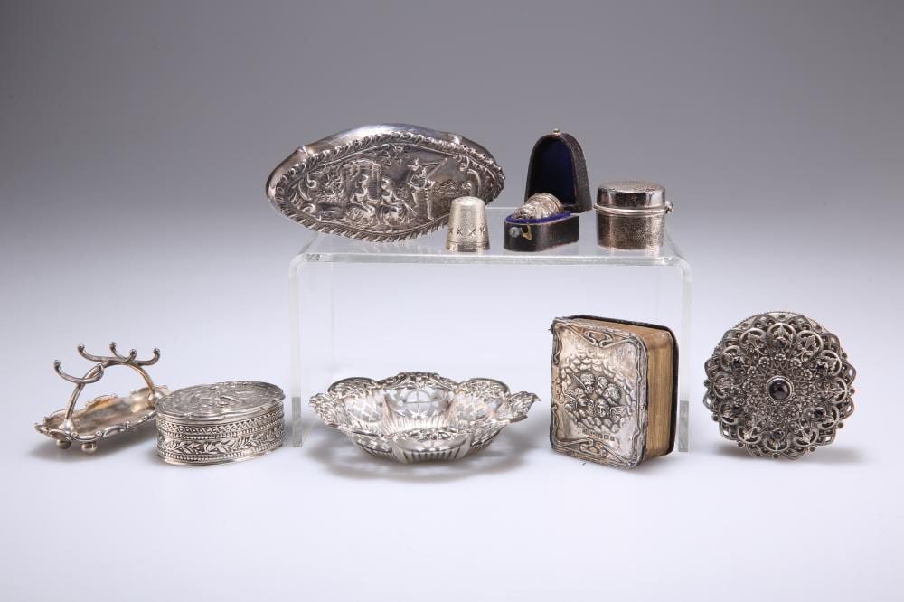 Henry Elis Mattson comparable auction result: a group of silver including an edwardian dressing table box by henry matt