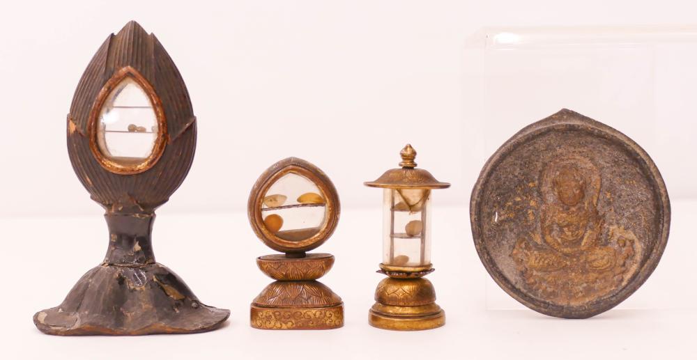 4pc Japanese Edo/Meiji Shrine or Alter Ornaments sold by MBA Seattle Auction LLC, lot 769 — auction record photograph