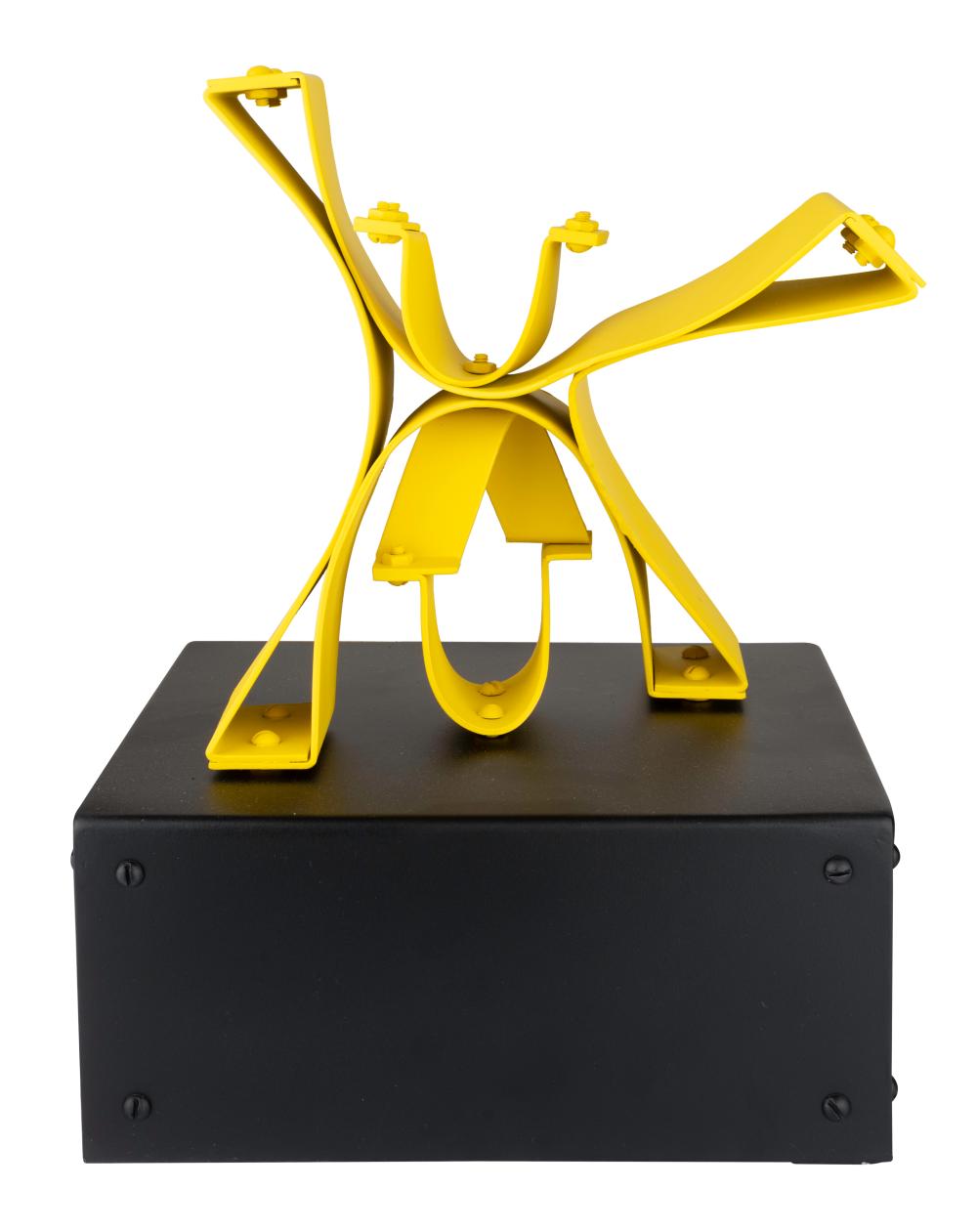 Edgar Negret (1920-2012) Flor, 1986 Aluminio pintado Medidas: 33 x 23 x 23 cm Ed. 36/60 comparable sale
