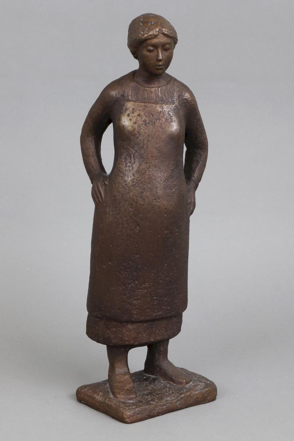 Maren Lipp comparable auction result: maren lipp 1926 2015 bronzefigur stehende mit sch rze 1980