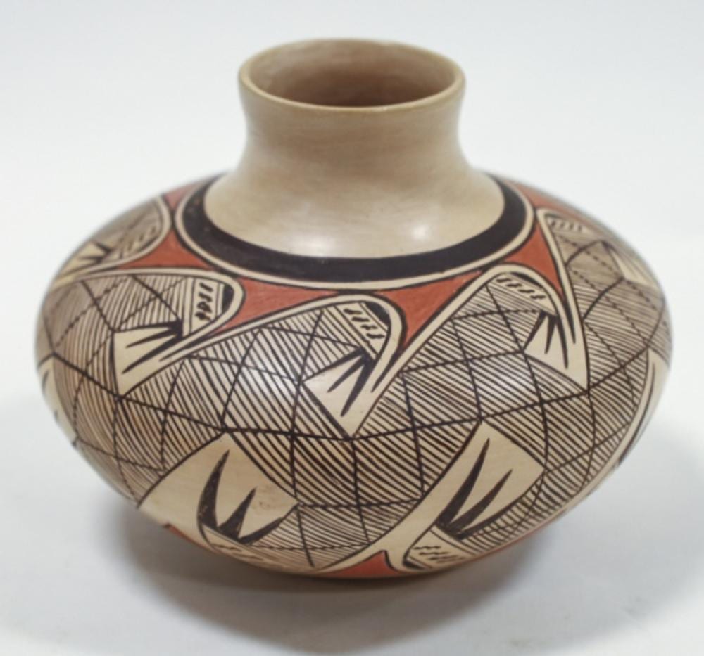 Tonita Nampeyo comparable auction result: hopi painted pottery jar by tonita nampeyo