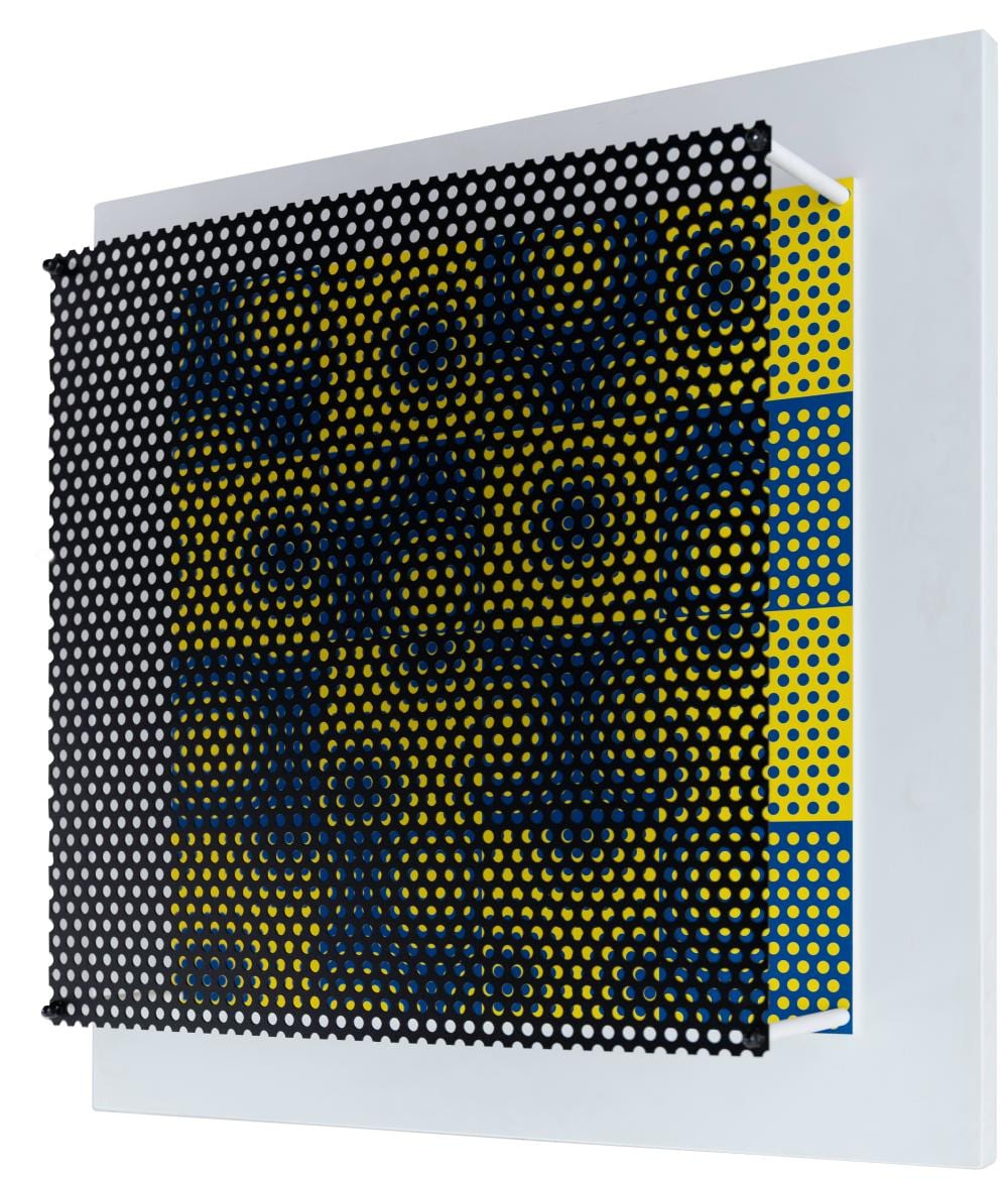Antonio Asis (1932) Vibration 16. Carres Bleu et Jaune, 2010 Madera, metal y acrílico Medidas: 52 x 52 x 10 cm Ed. 15/15 comparable sale