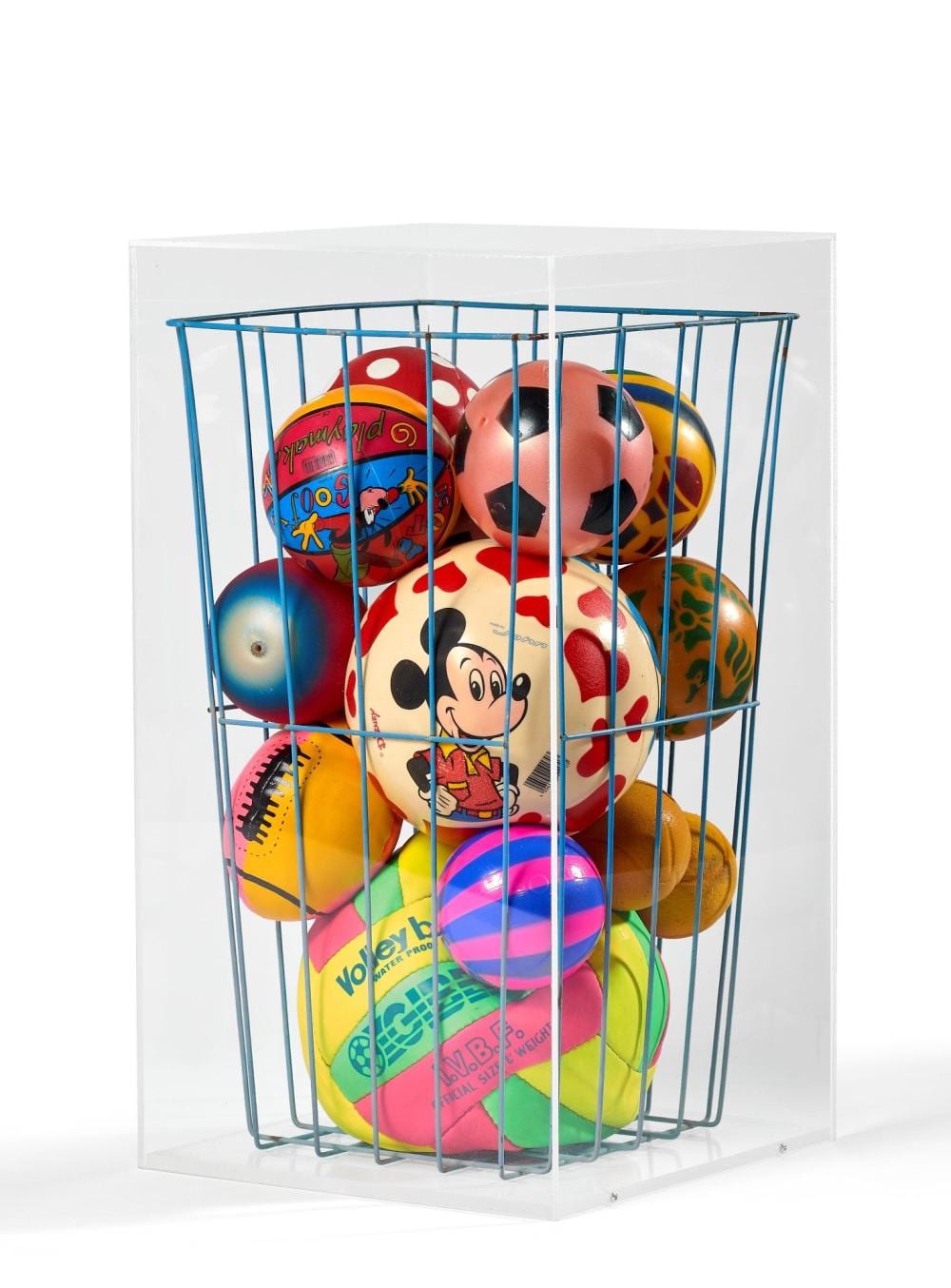 Gérard Deschamps comparable auction result: g rard deschamps n en 1937 mini ball 1985 15 ballons dans une cage dans un embo tement en plexiglas