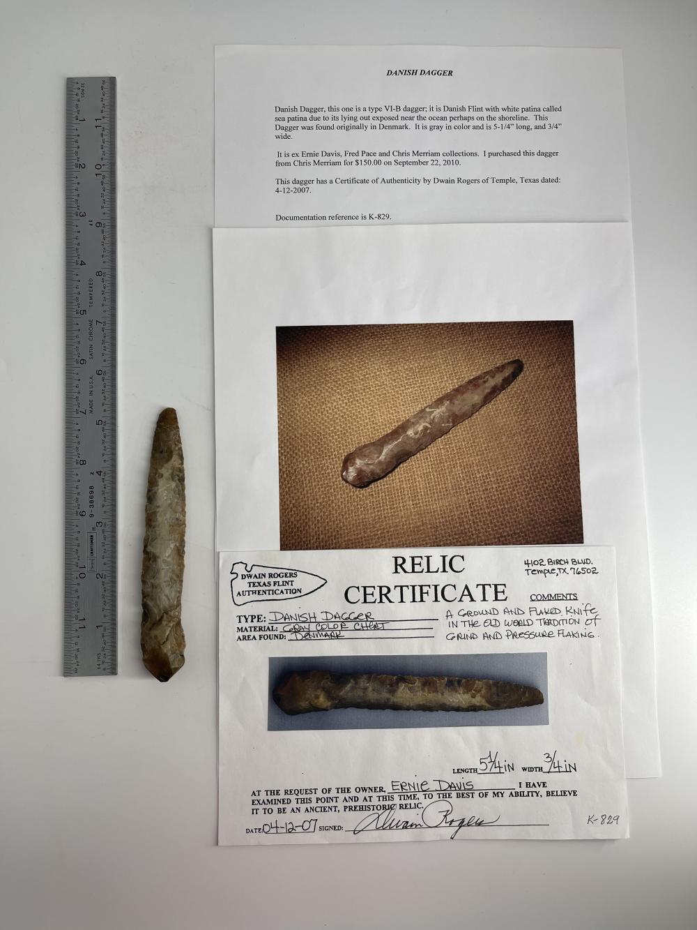 DANISH DAGGER INDIAN ARTIFACT ARROWHEAD sold by Mike Nichols Auctions, lot 300 — auction record photograph