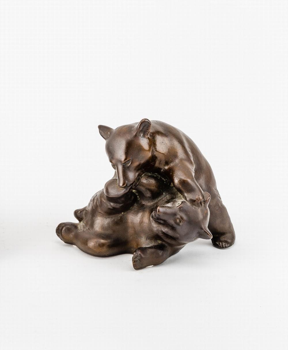 Molly Luce comparable auction result: mol leo