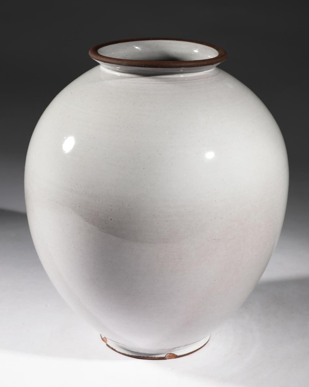 Otto Lindig comparable auction result: otto lindig vase