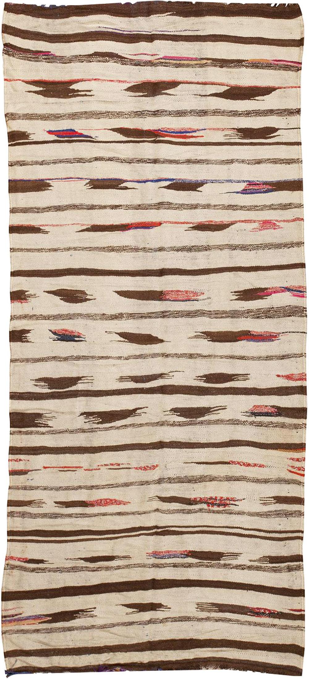 Vintage Moroccan Kilim Rug 8 ft 8 in x 4 ft 1 in (2.64 m x 1.24 m) sold by Nazmiyal Auctions, lot 6054 — auction record photograph