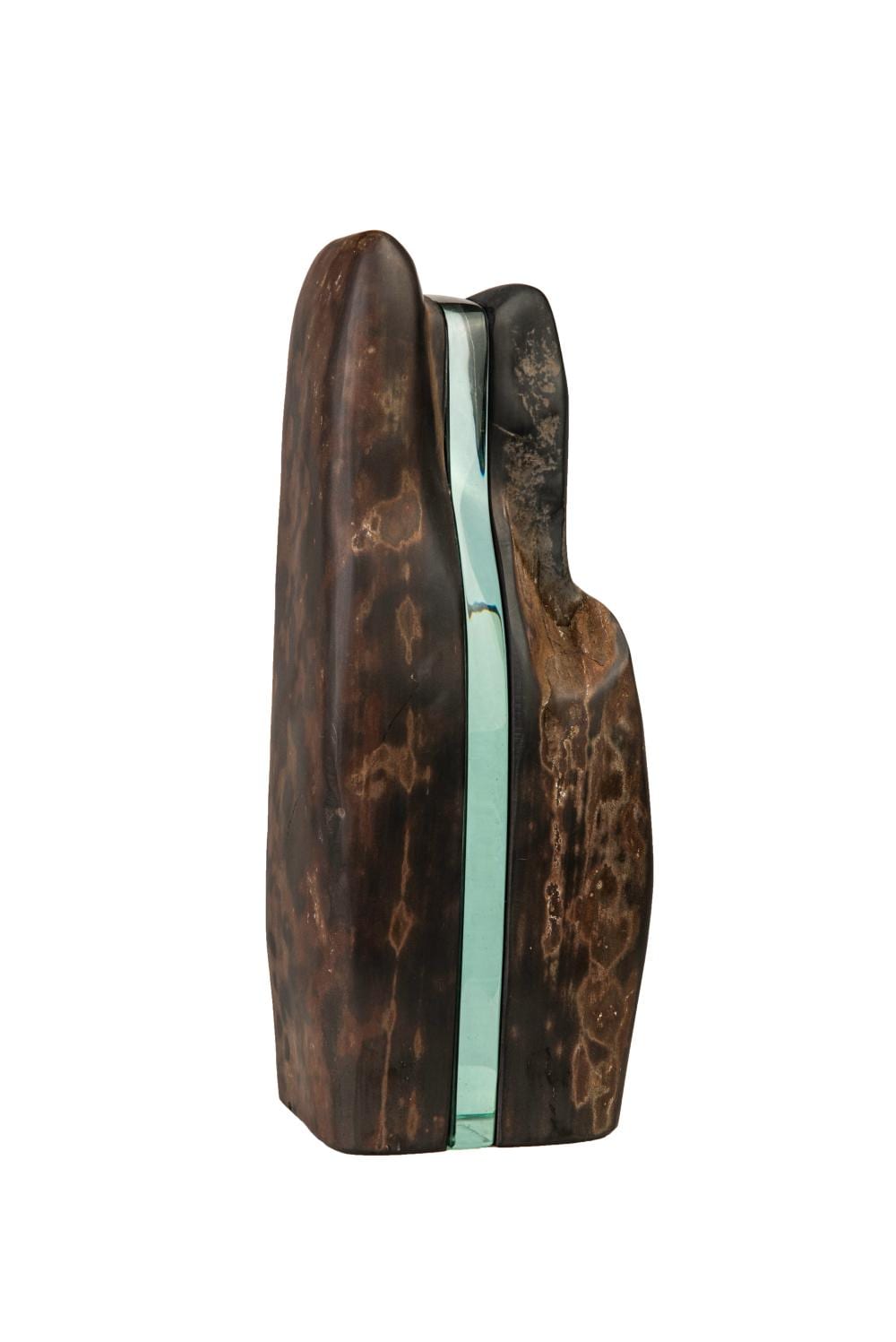 Hugo Zapata comparable auction result: hugo zapata 1945 amantes 2022 roca lutita tallada y cristal medidas 36 x 14 x 9 cm