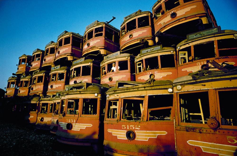 Ralph Crane comparable auction result: ralph crane 1913 1988 seymour meyer le surintendant de la compagnie de tramways de los angeles la fen tre d un wagon sur une pile de
