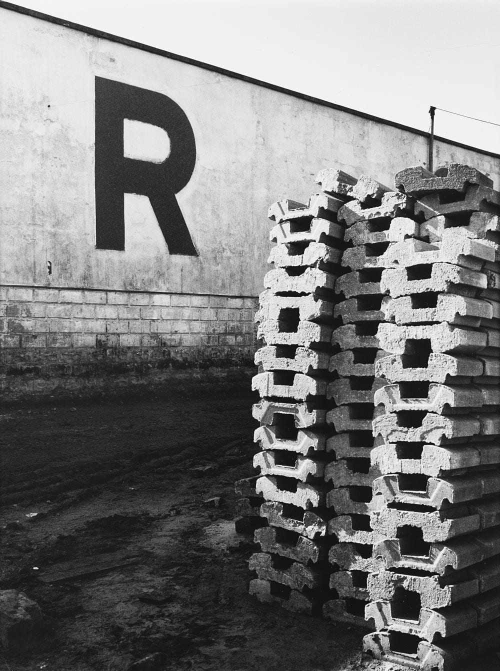 Alfredo Camisa comparable auction result: alfredo camisa 1927 2007 from the series alfabeto urbano r 1961