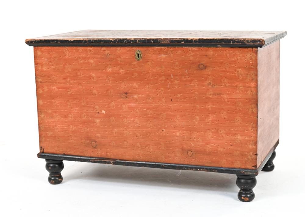 ANTIQUE GRAIN PAINTED BLANKET CHEST sold by Westport Auction, lot 39 — auction record photograph