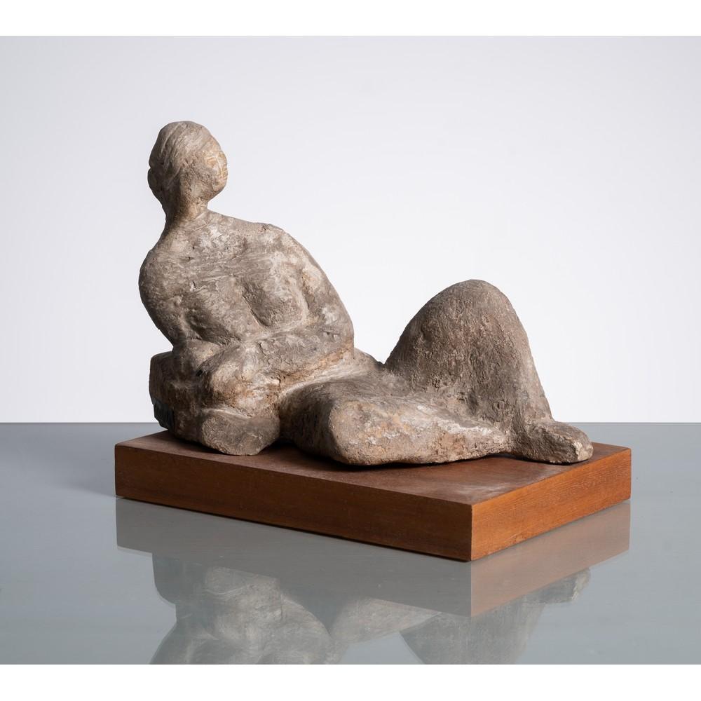 Giuseppe Mazzullo comparable auction result: giuseppe mazzullo figura femminile scultura in pietra